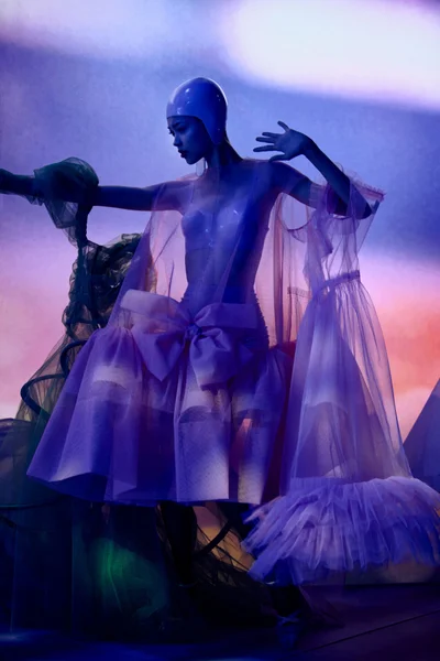 Look 32